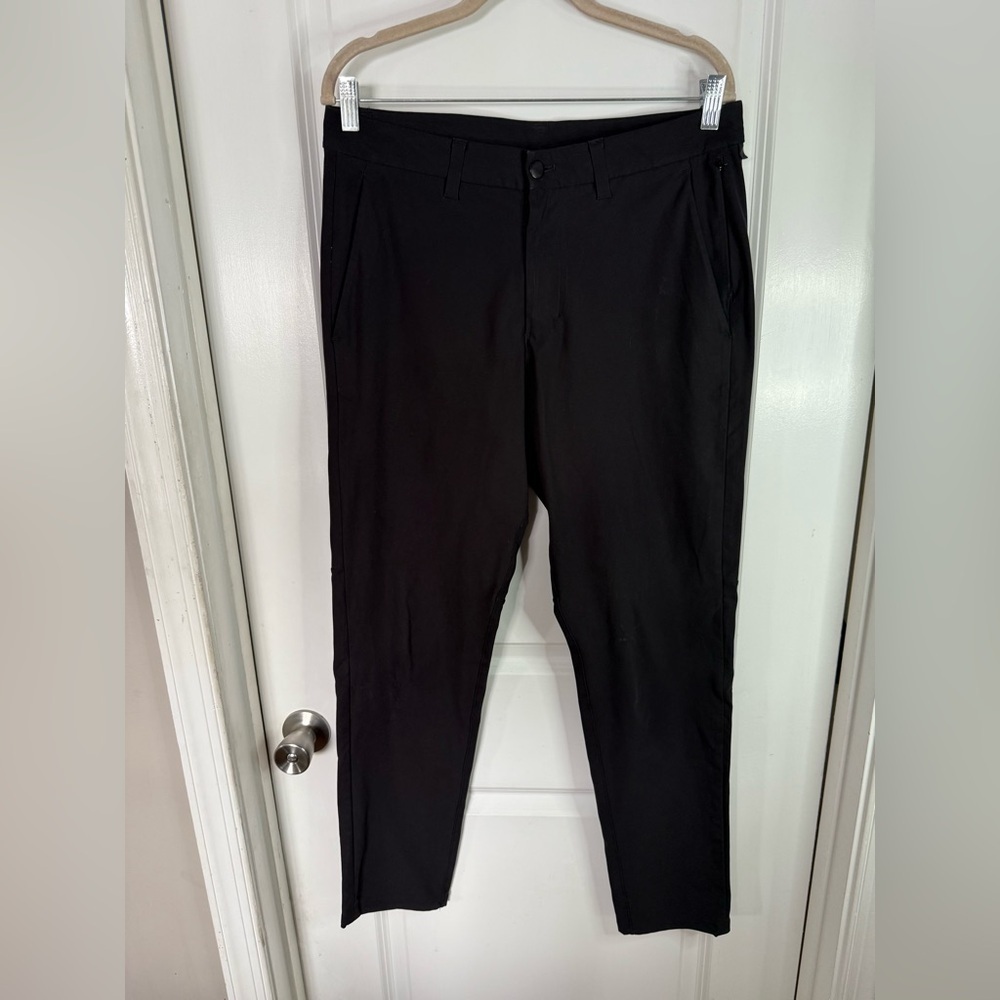 Lululemon Men’s Black Commission Warpstream Pants - Size 32